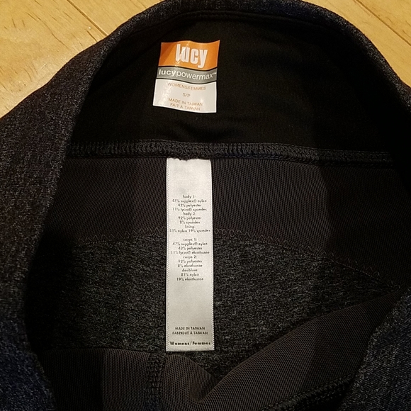 NWOT Lucy Capris - Picture 3 of 7